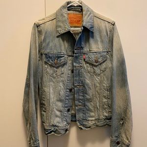Levi’s denim jacket